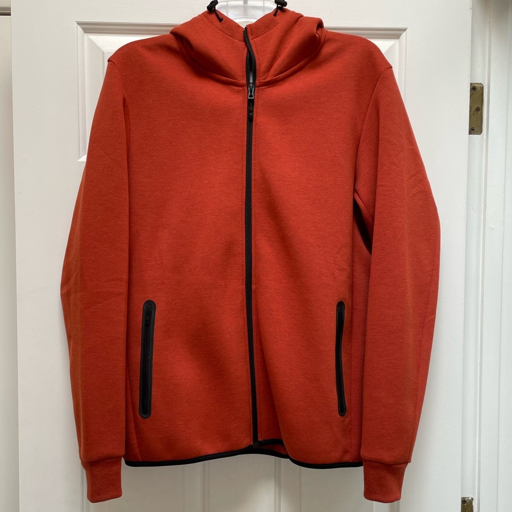 Uniqlo Men's Orange Jacket, Medium